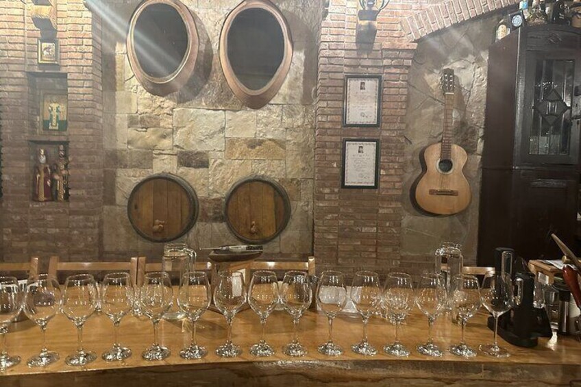 Batumi: Georgian Wine Tasting at Family Wine Cellar in Batumi