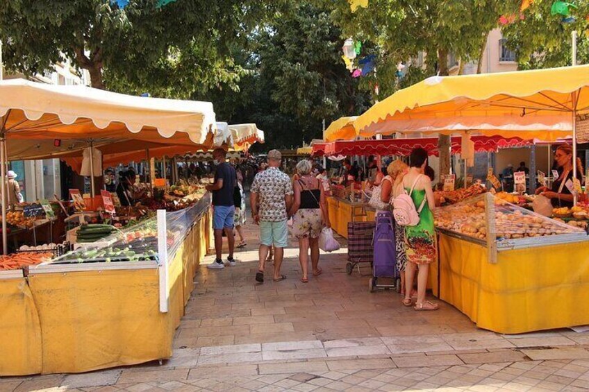 Toulon Walking Food Tour Experience 