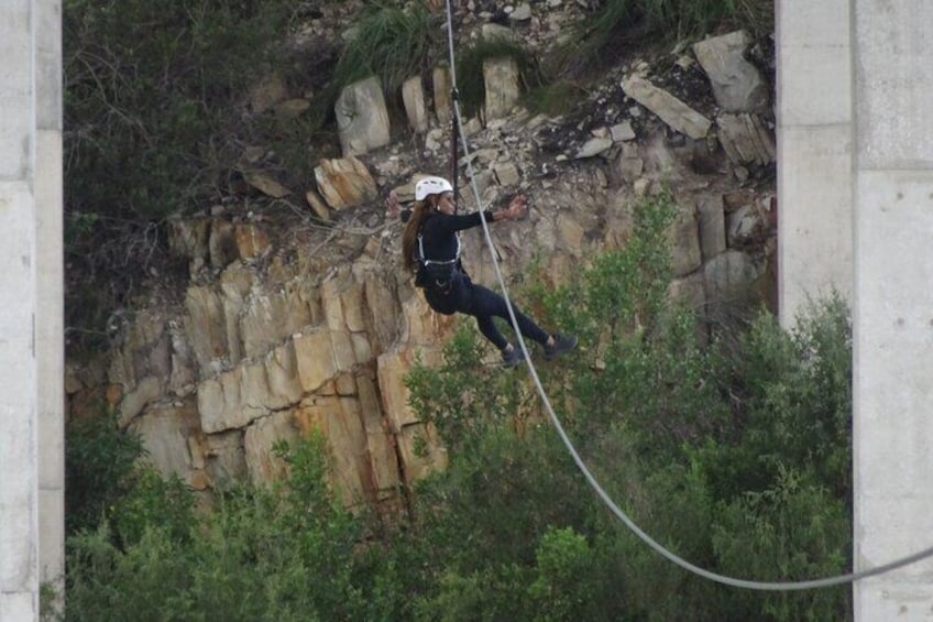 2-Day Garden Route Bungee Jump, Zipline & Shark Cage Diving tour