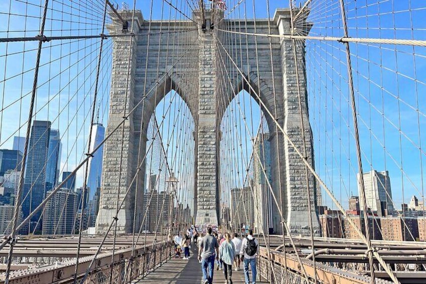 Brooklyn Bridge and Dumbo Walking Tour 