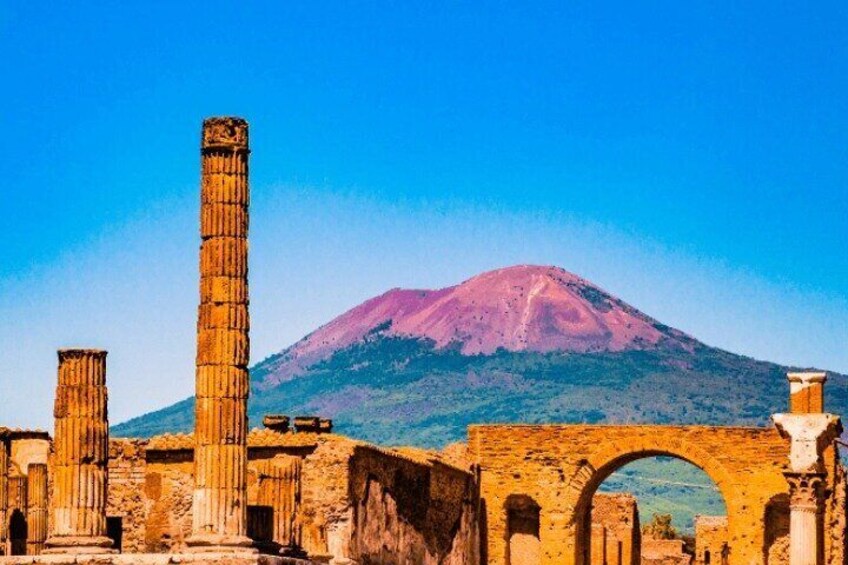 Private Audio Guided Walking Tour in Pompei