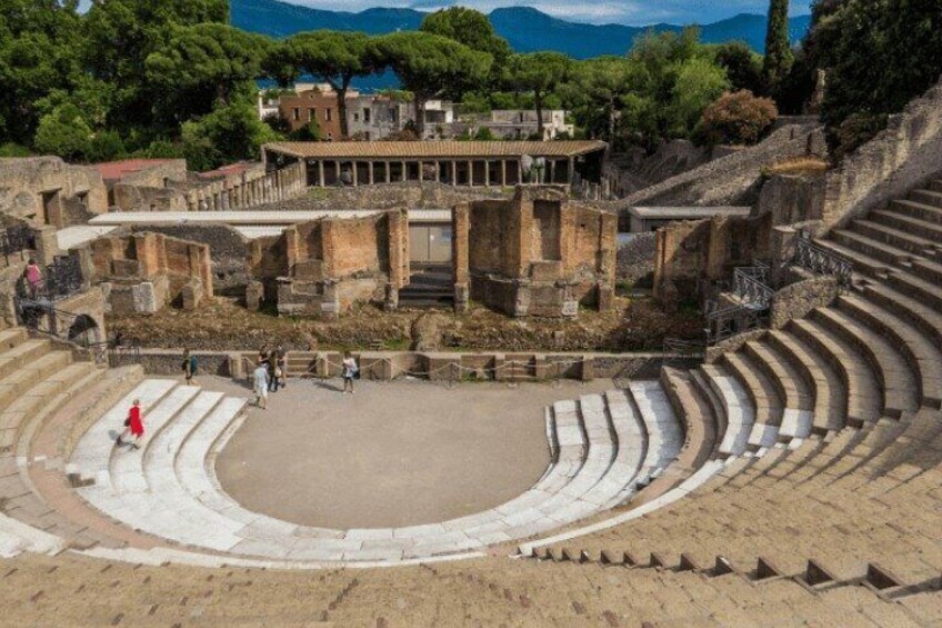 Private Audio Guided Walking Tour in Pompei