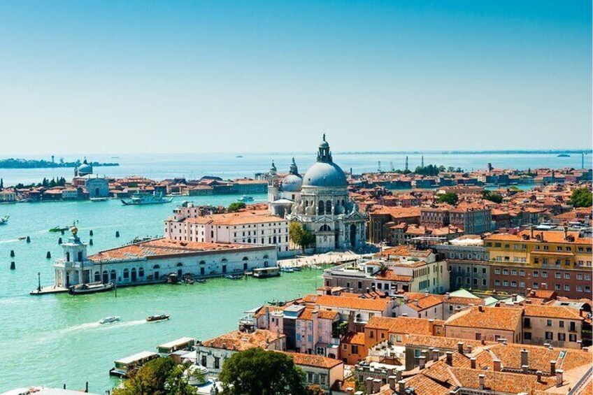 Venice Highlights with Local: Private Walking Tour & Gondola Ride