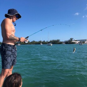 Miami: Excursión en barco y lección de pesca submarina