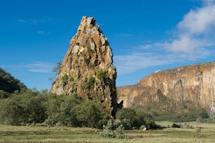 Excursión al Parque Nacional Hells Gate y paseo en barco por el lago Naivas...