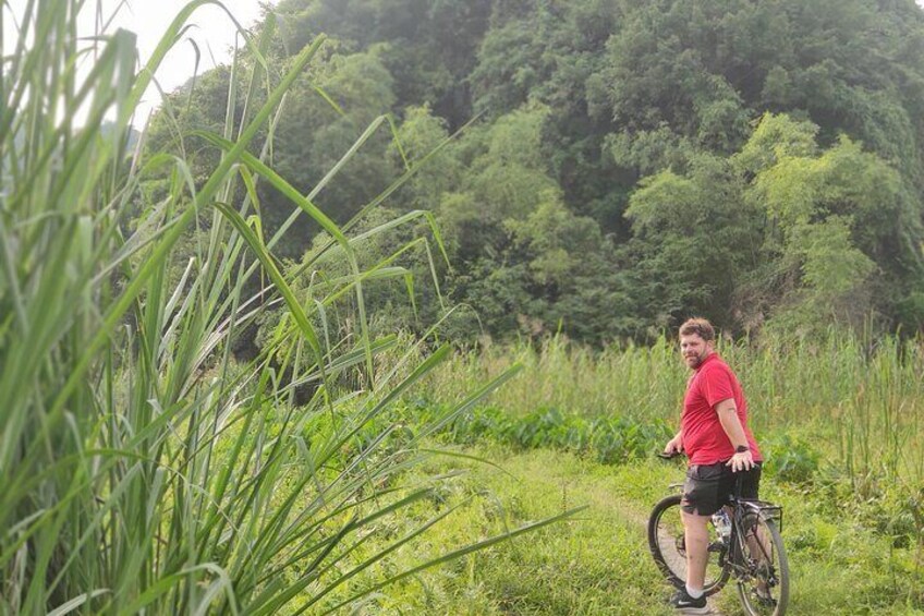 Full-Day Ninh Binh Tour from Hanoi Small Group of 11 Boat Bike 