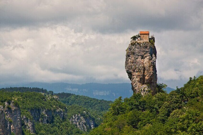 Katskhi Pillar