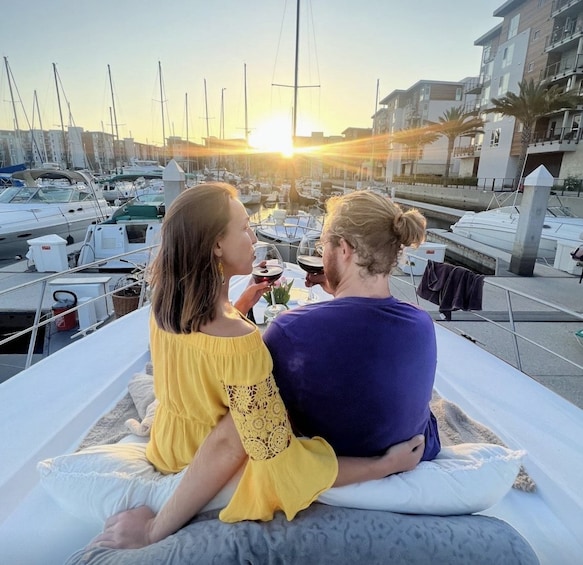 Marina del Rey: Private Boat Tour with Charcuterie and Wine