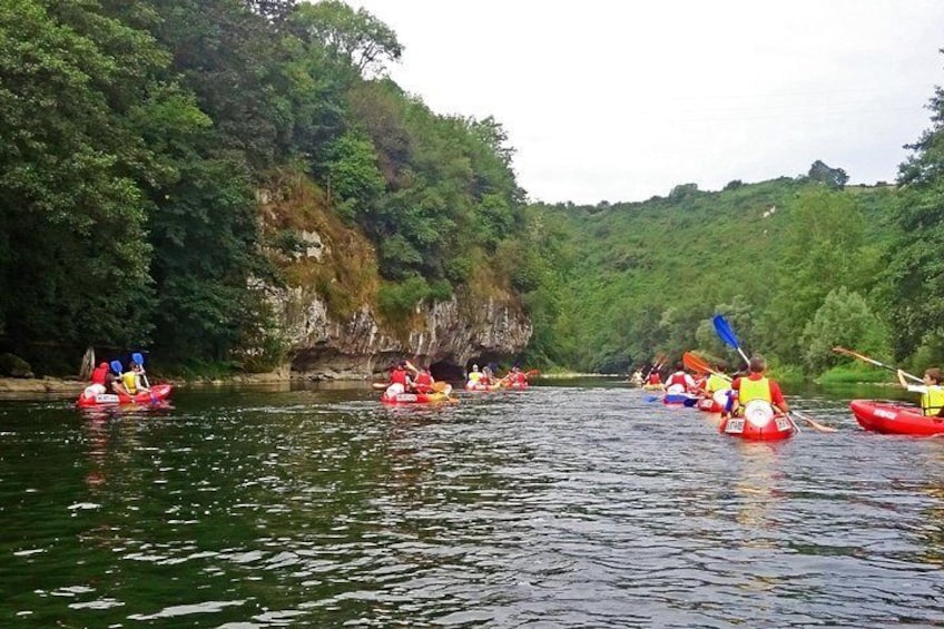 Guided kayaking on the Nalón river Oviedo