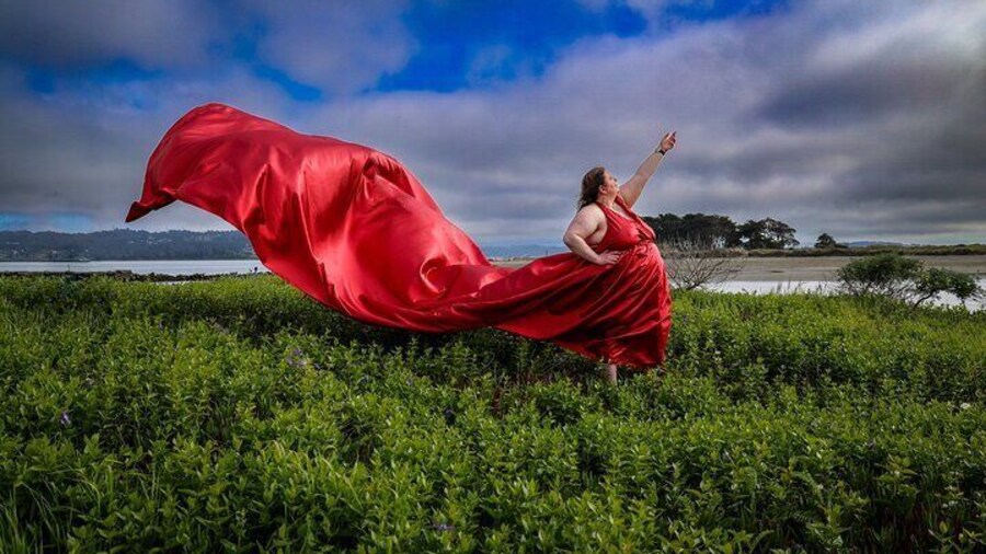 Private Flying Dress Photography Experience with Rental Included