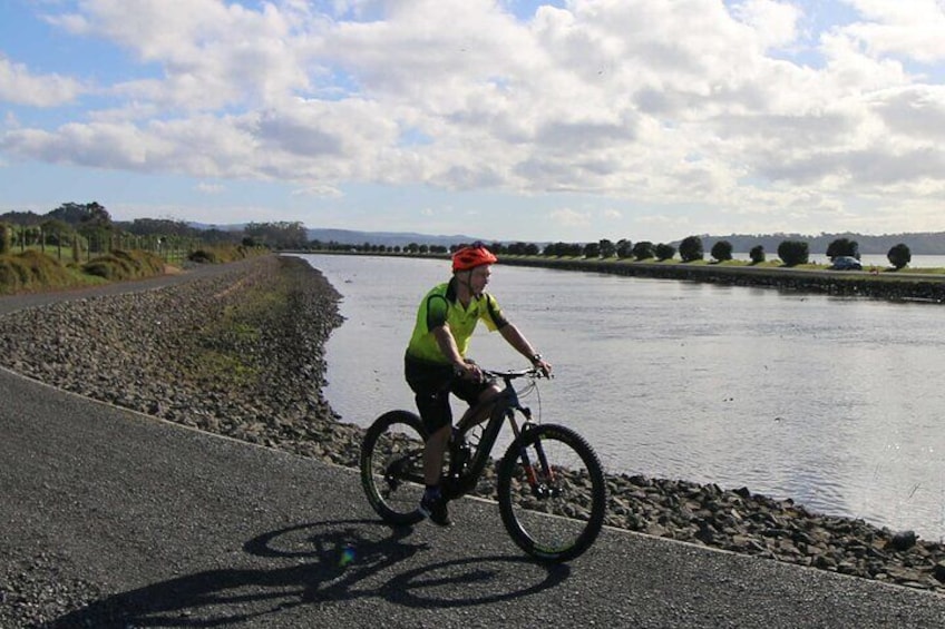 The magnificent Manukau coastal cycleway