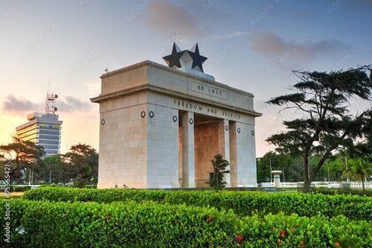 Accra Explored: A Full-Day Private City Tour for Culture Seekers