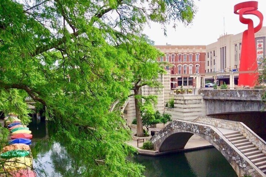 Walking Tour Along & Around Historic San Antonio Riverwalk