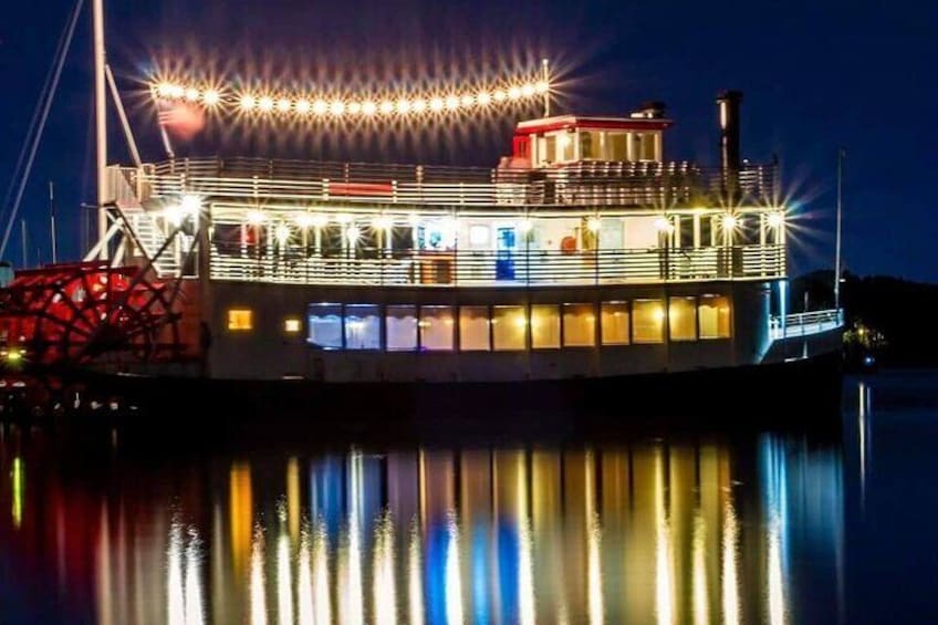3-Hour Friday Night Indian River Queen Cruise with Dinner