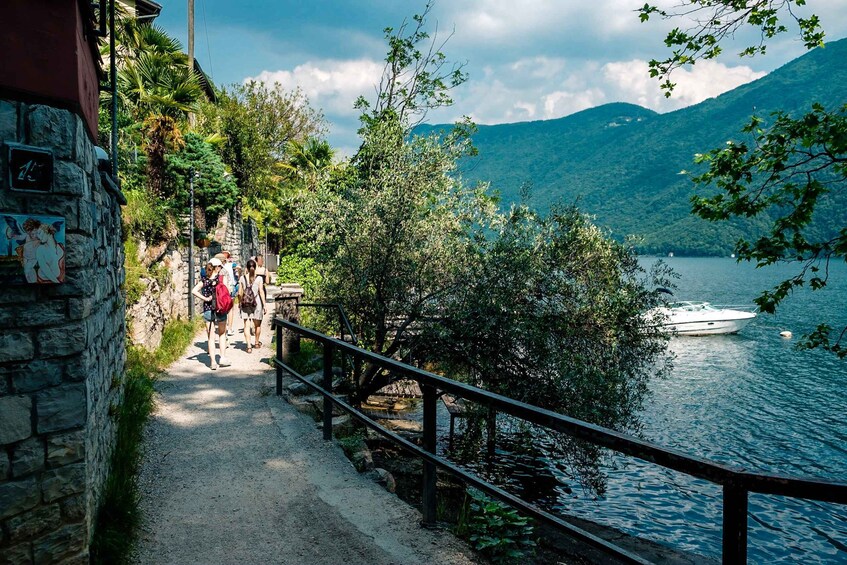 Picture 8 for Activity Lugano: Guided Walking Tour to Gandria with Boat Cruise