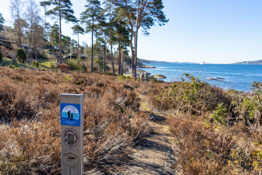 Picture 2 for Activity Drøbak: Guided walk along the coastal path and the forest