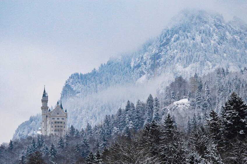 Private Castle Tour from Munich: Neuschwanstein, Hohenschwangau, and Linderhof