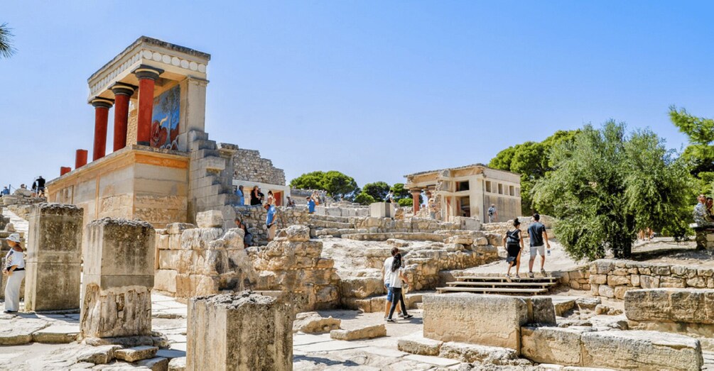 Picture 1 for Activity Knossos Palace & Heraklion City Tour From Heraklion