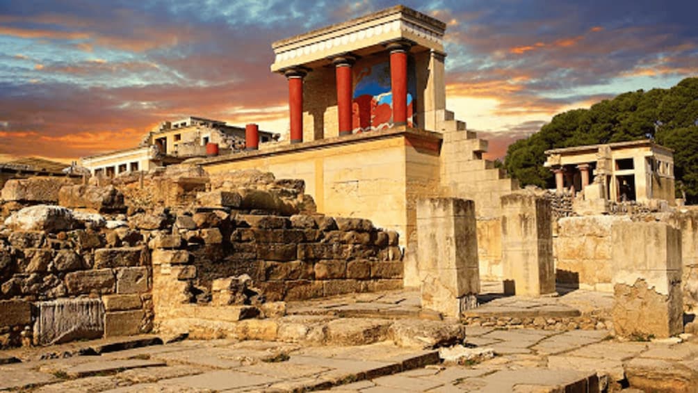 Picture 5 for Activity Knossos Palace & Heraklion City Tour From Heraklion