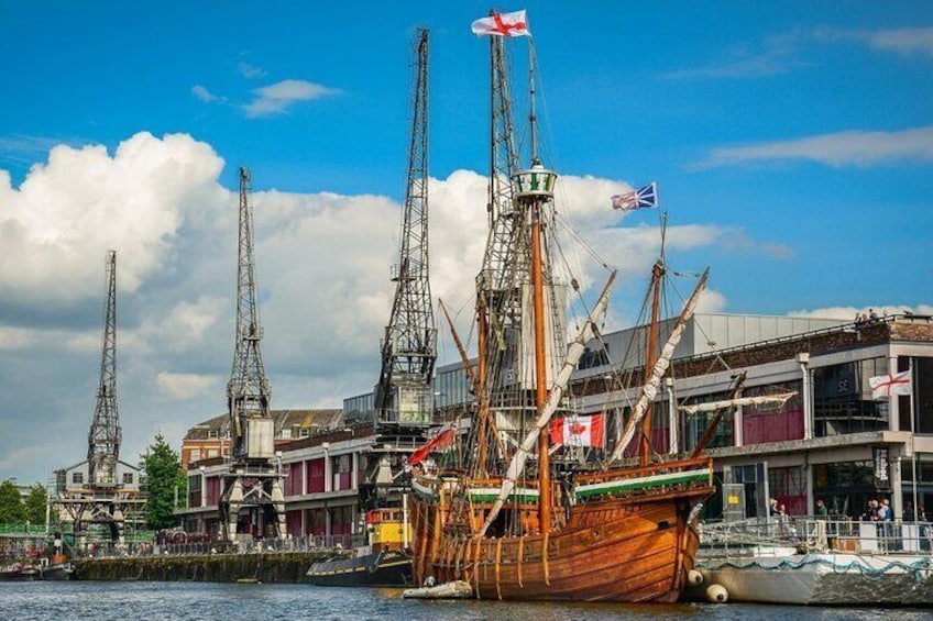 Bristol Quest: Self Guided City Walk & Interactive Treasure Hunt