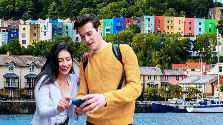 Bristol Quest: Self Guided City Walk & Immersive Treasure Hunt