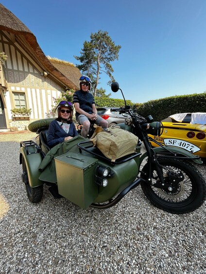 Picture 8 for Activity Honfleur: Private Guided City Tour by Vintage Sidecars