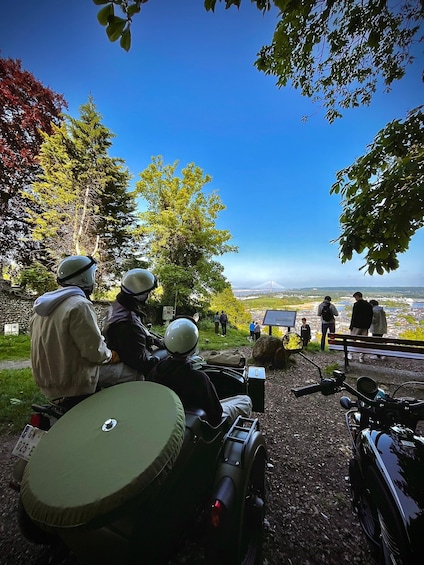 Honfleur: Private Guided City Tour by Vintage Sidecars