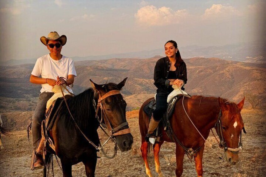 Horseback Riding in Guanajuato, Buffet and Live Mexican Music