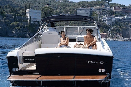 Capri & Positano Private Boat from Sorrento, Positano or Capri