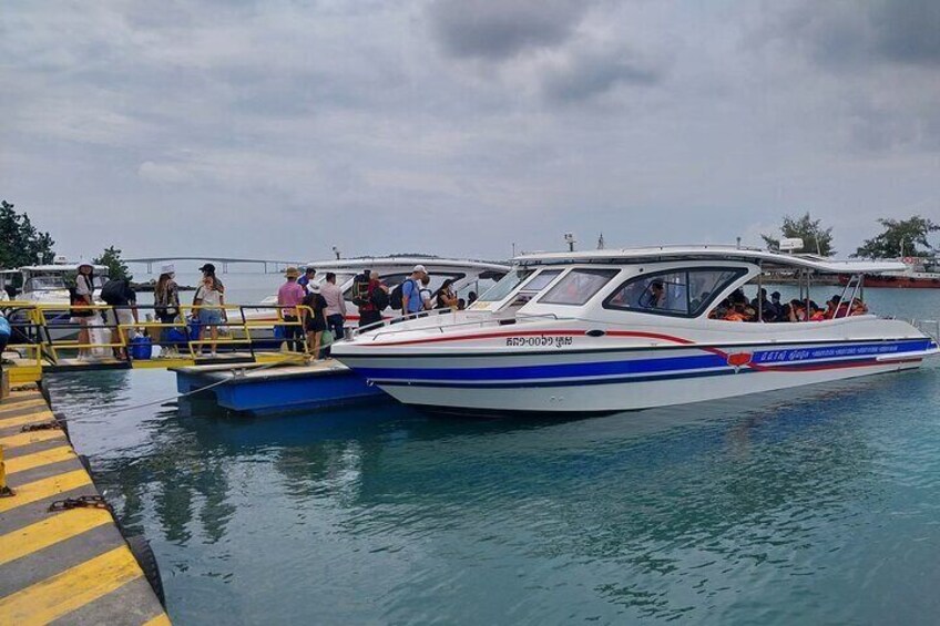 Koh Rong Boat - Sihanoukville to Koh Rong by Speedboat