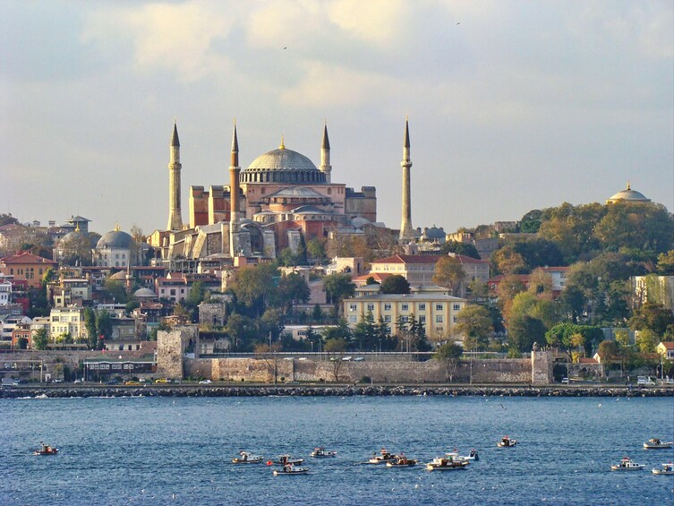 Istanbul Mosques Walking Tour. Hagia Sophia, Suleymaniye & Blue Mosque