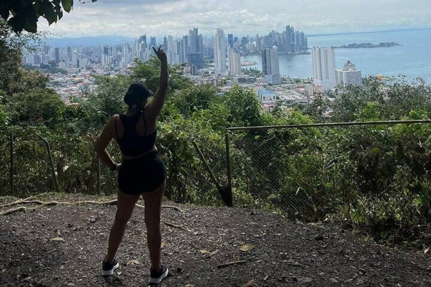 Hike in Cerro Ancón and visit the Miraflores Locks 