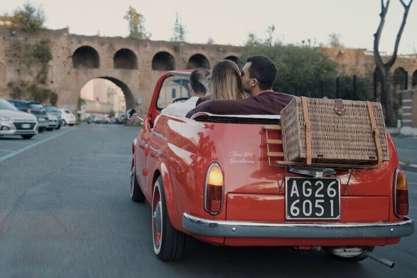 Vintage Fiat 500 600 Cabriolet: Private Tour to Rome's Highlight