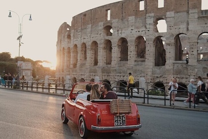 Fiat 500 Cabriolet vintage: tour privato alle attrazioni di Roma