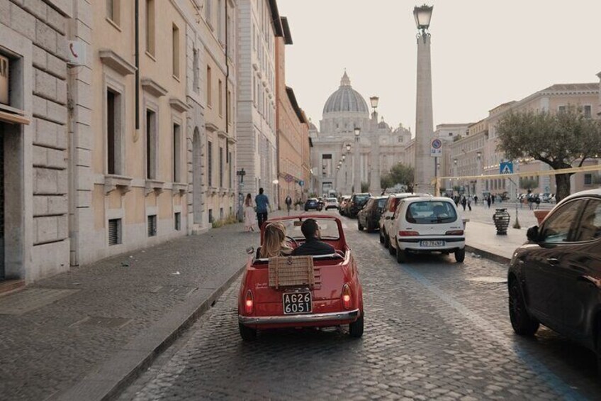 Vintage Fiat 500 600 Cabriolet: Private Tour to Rome's Highlight