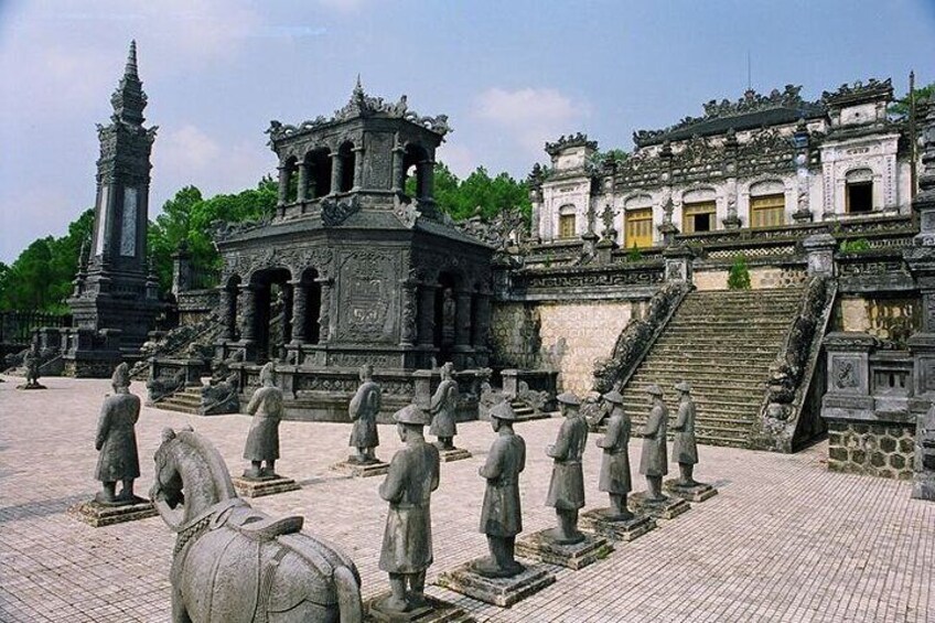Khai định tomb
