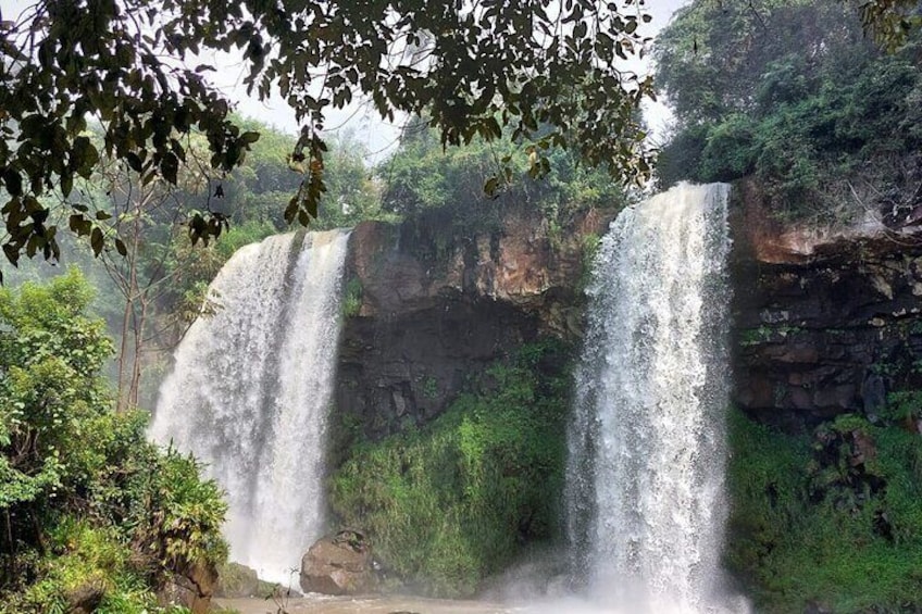 Full Day Private Tour Iguazú Falls with Local Guide