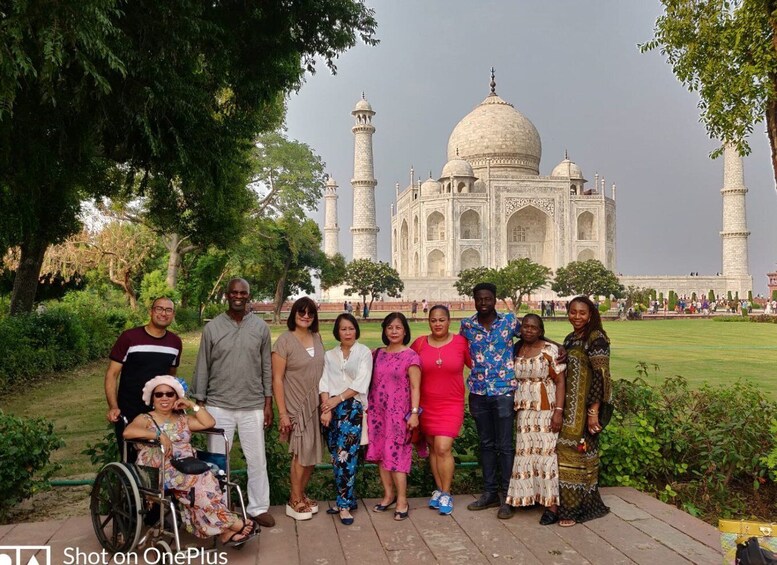 From Delhi: Private Taj Mahal and Agra Day Trip by Car