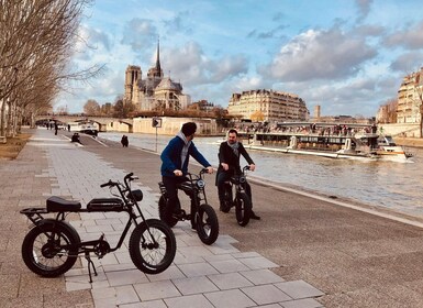 Paris: Byens højdepunkter Privat elektrisk cykeltur med video