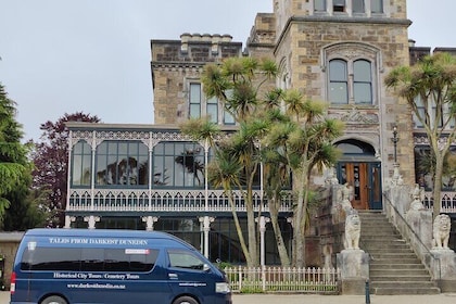 Heritage City and Larnach Castle Van tour with Historian Guide