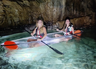 Pula: Tour notturno in kayak con fondo trasparente e illuminato della Grott...