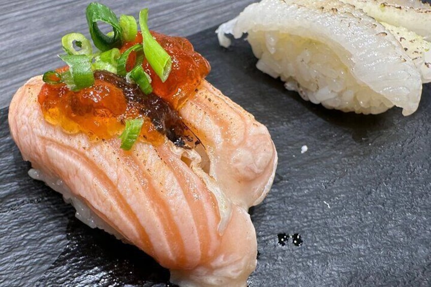 Sushi (Salmon & Engawa)