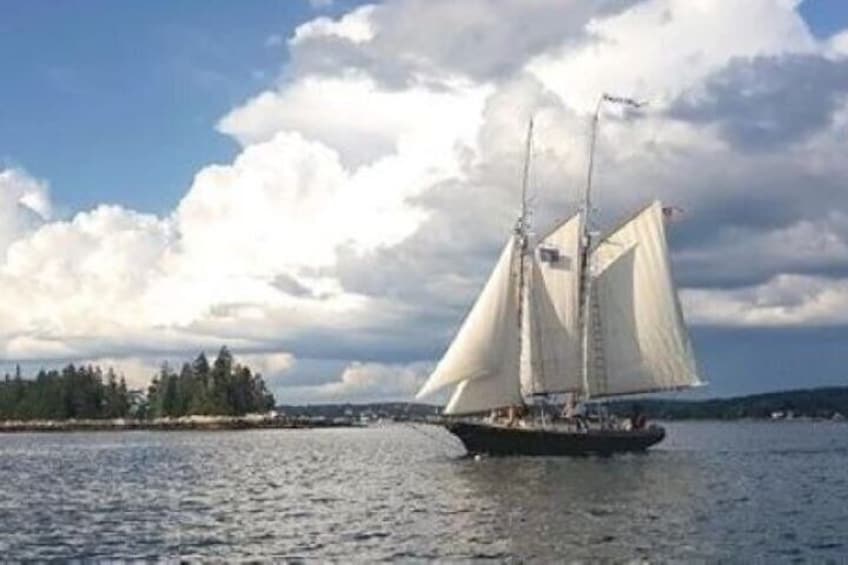 Schooner Applejack Sunset Sail Tour in Boothbay Harbor