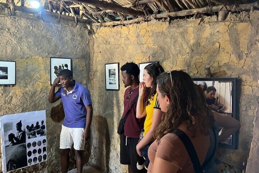 Palenque Native Guide, free entrance tickets, dance show & lunch
