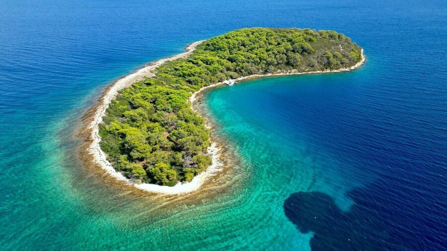 From Makarska: Hidden Gems of Hvar Island's North Shore