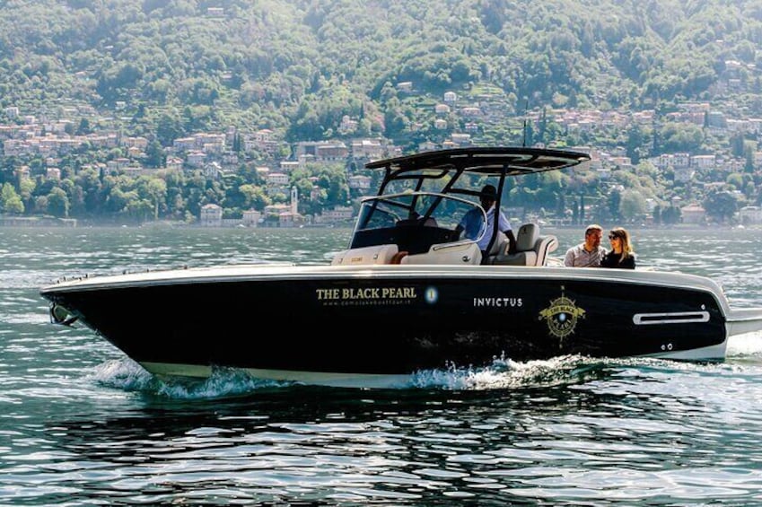 2H Private Cruise on Lake Como Tender yacht Invictus 5 pax