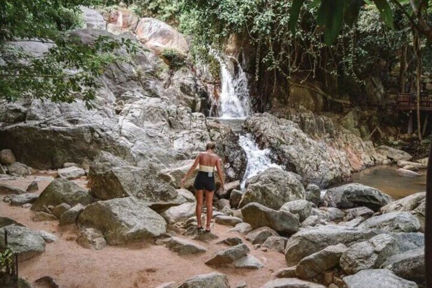  Private Tour in Koh Samui Waterfall And Mummified Monk Temple