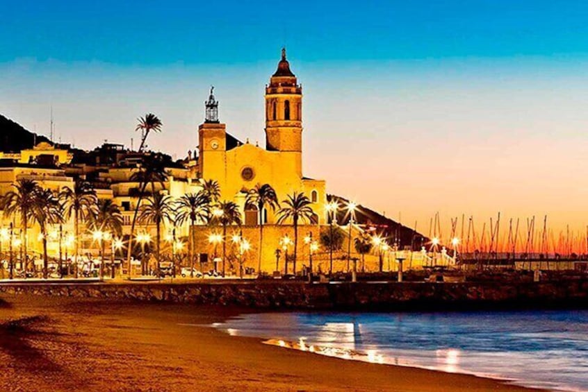 Private Transfer From Barcelona to Sitges