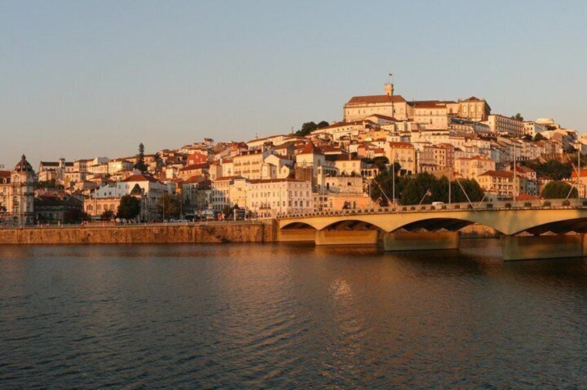 From Porto: Private Transfer to Lisbon with Coimbra & Fatima