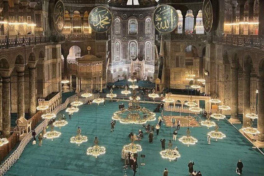 BEST Private Guided Istanbul Night Tour Halcyon